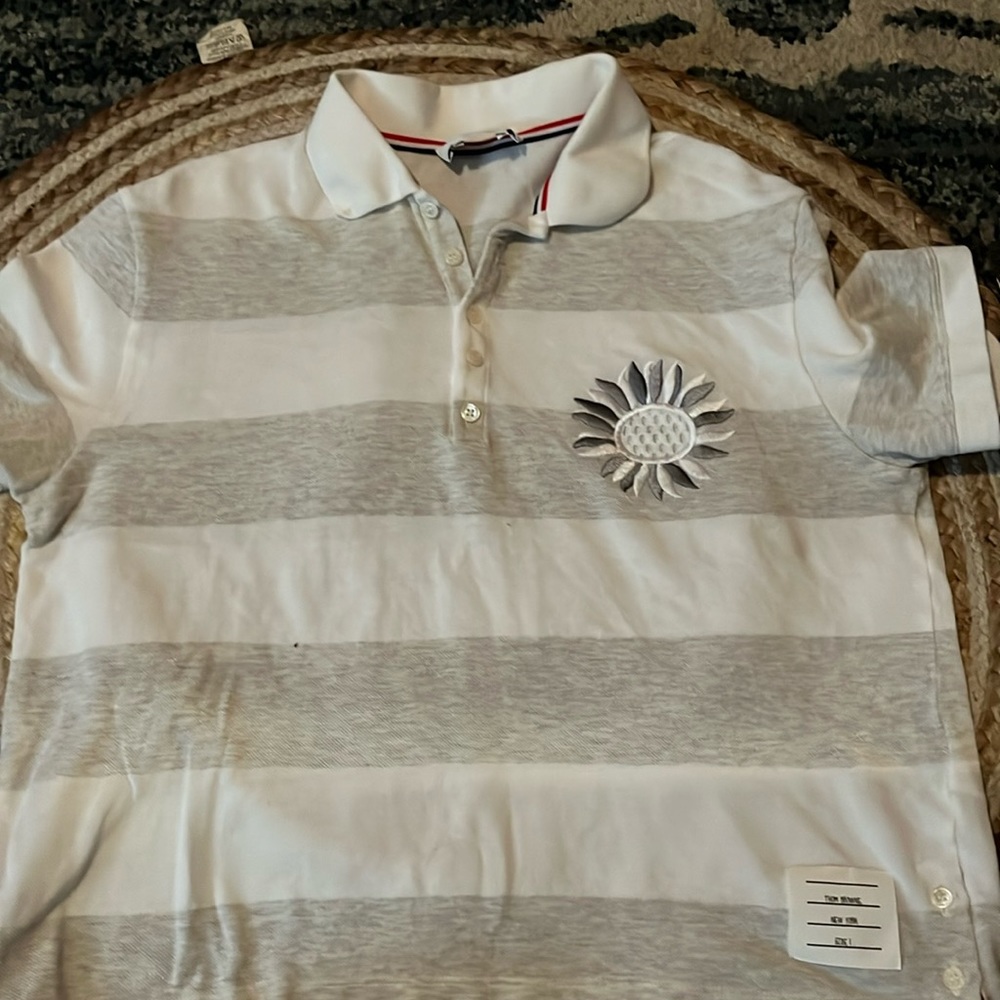 Them Browne pull over top/polo size1/medium gray and white button up